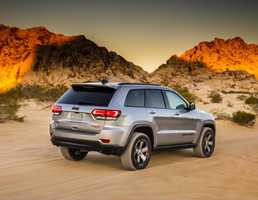 2017 Jeep Grand Cherokee Trailhawk - NY Auto Show