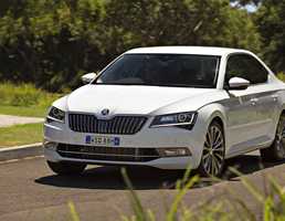 2016 Skoda Superb - Full Review & Road Test