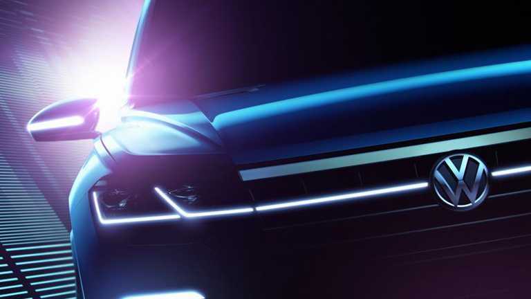 Volkswagen Previews Sporty Touareg Concept For Beijing