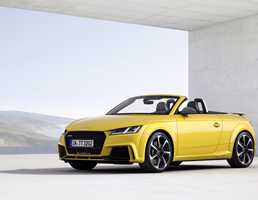 2017 Audi TT RS Roadster - Beijing Auto Show Reveal