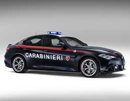 Italian Police Receives 376kW Alfa Romeo Giulia QV Cruiser
