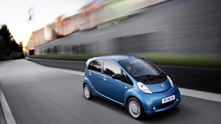 PSA Peugeot Citroen To Develop EVs With Dongfeng Motors