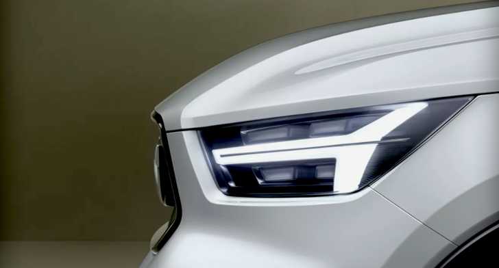 Volvo Teases Two New 40 Series Concepts