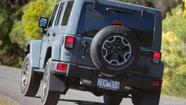 FCA Recalls 500,000 Jeep Wranglers For Airbag Issue