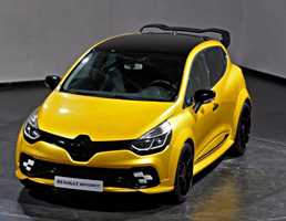 Hardcore Renault Clio RS Could Debut Very Soon
