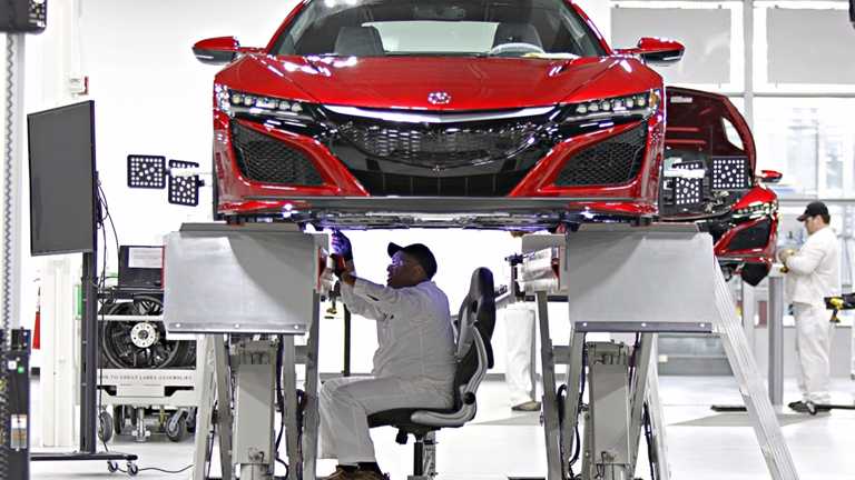 First 2017 Honda NSX Rolls Off Production Line