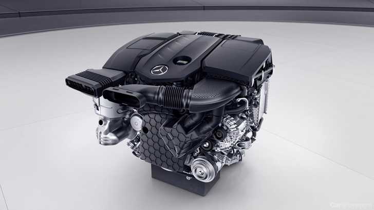 Mercedes-Benz Pours Billions Into Cleaner Engine Tech