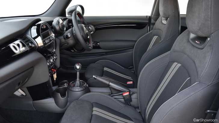 MINI Unveils Track-Focused JCW Challenge