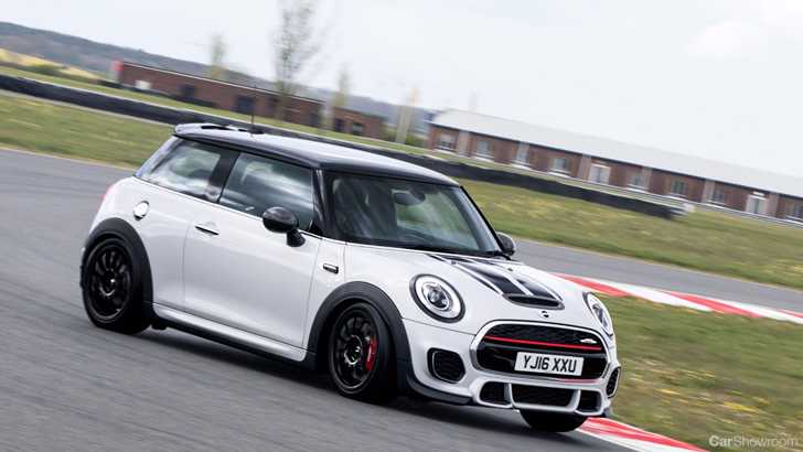 MINI Unveils Track-Focused JCW Challenge