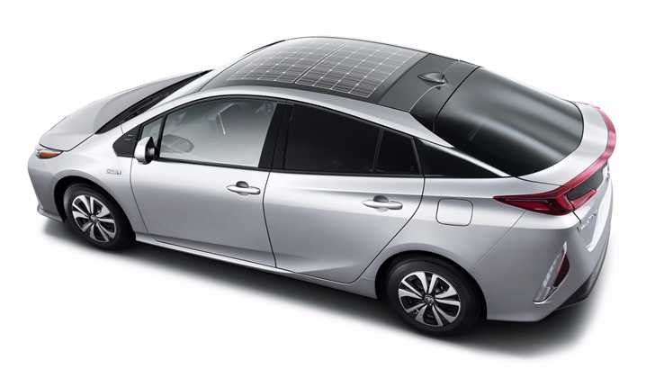 Plug-In Toyota Prius Will Have Solar Panel Roof Option
