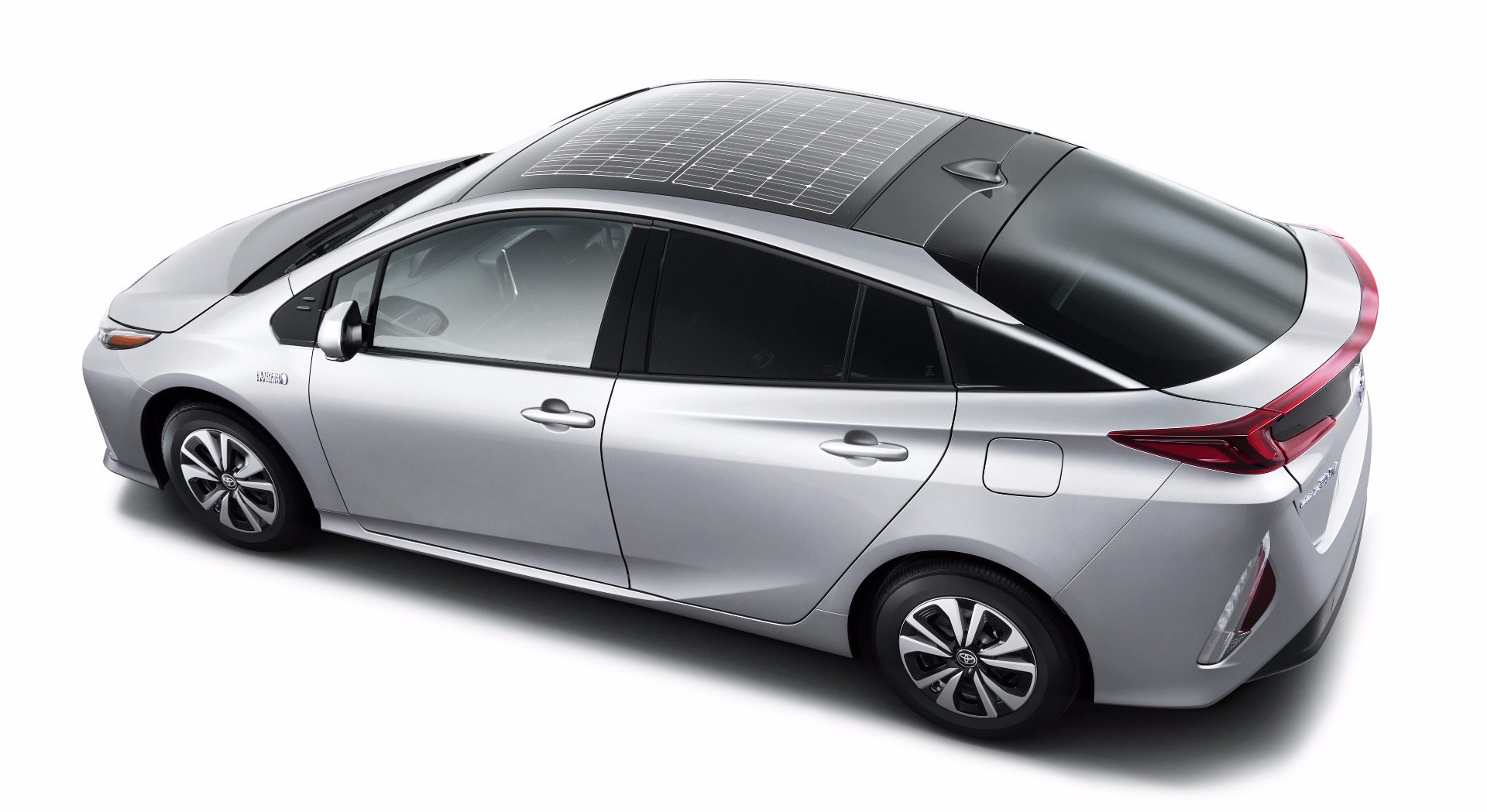 News PlugIn Toyota Prius Will Have Solar Panel Roof Option