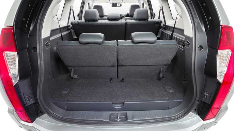 Mitsubishi Pajero Sport To Have Standard Third Row Seats