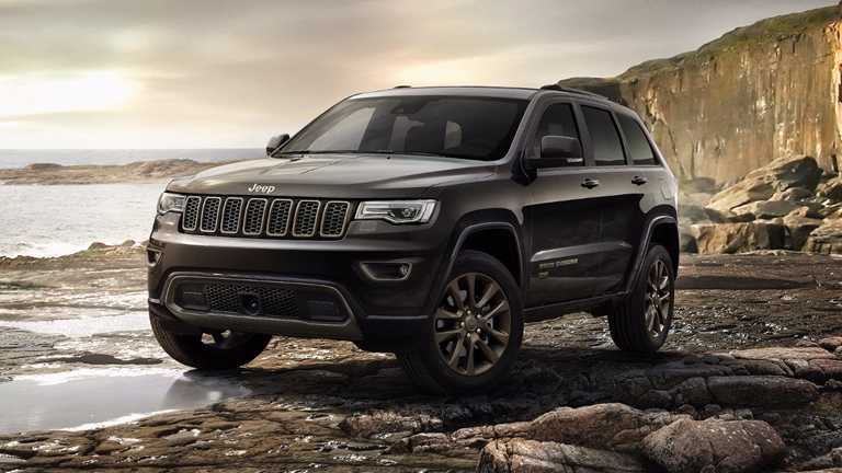 Jeep Gives Grand Cherokee Some Annual Enhancements