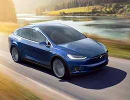 Tesla Introduces More Affordable Model X 60D