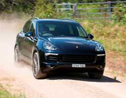 Porsche Updates Cayenne, Macan Range
