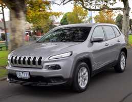 FCA Recalls Over 320k Jeep Cherokees, Renegades For Electrical Fault