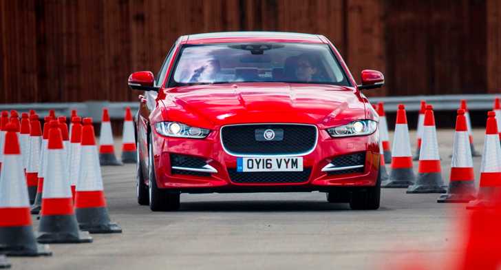 Jaguar Land Rover Tests Fleet Of 100 Semi-Autonomous Cars
