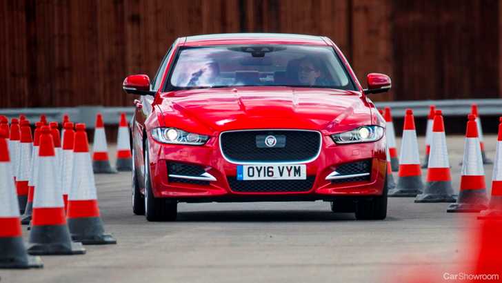 Jaguar Land Rover Tests Fleet Of 100 Semi-Autonomous Cars