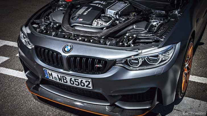 BMW Previews Race-Ready M4 GT4, Due Late 2017