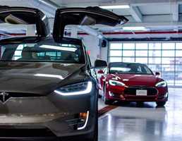 Tesla To Open Shopping Centre Store In Australia