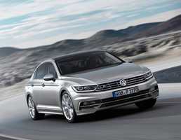 2016 Volkswagen Passat R-Line