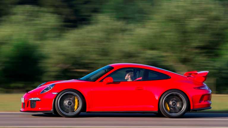 Porsche 911 GT3 Up For 2017 Facelift, Manual To Return