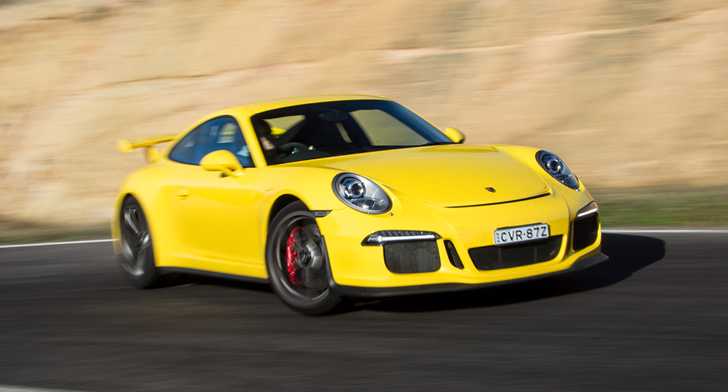 Porsche 911 GT3 Up For 2017 Facelift, Manual To Return