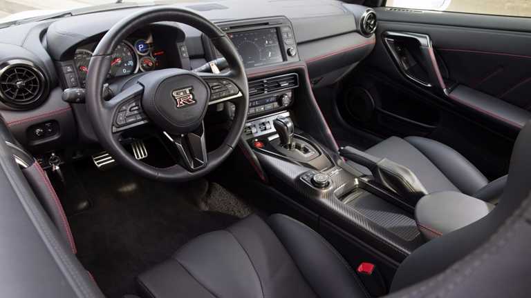 2017 Nissan GT-R Track Edition