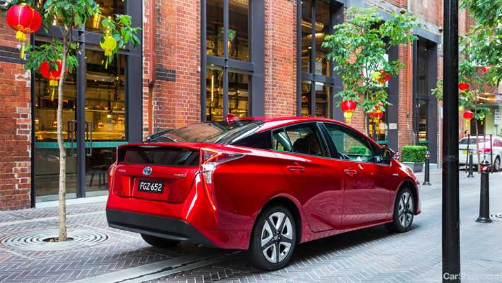 Toyota Recalls 304k Prius Hybrids For Brake Fault