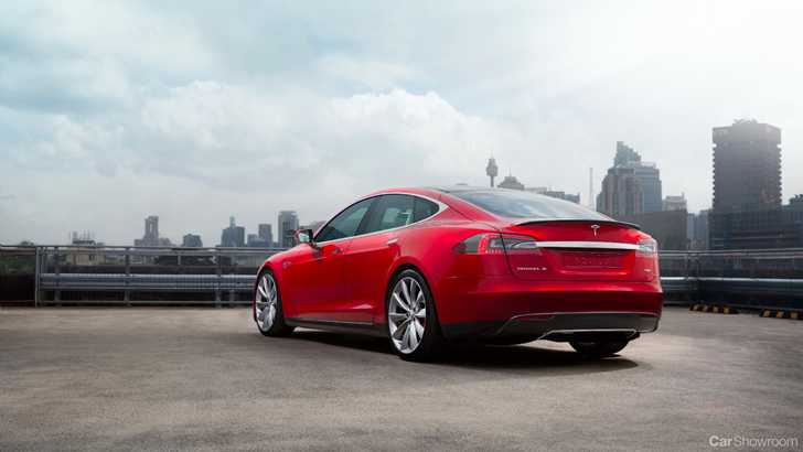 2015 Tesla Model S - Autopilot