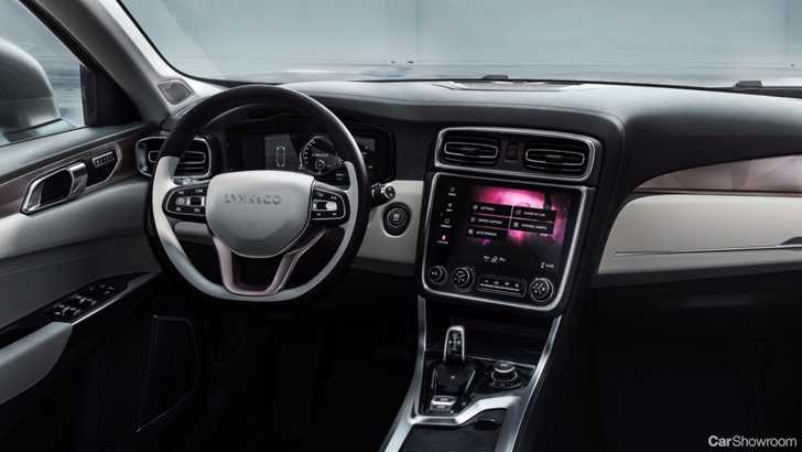 Lynk&Co 01