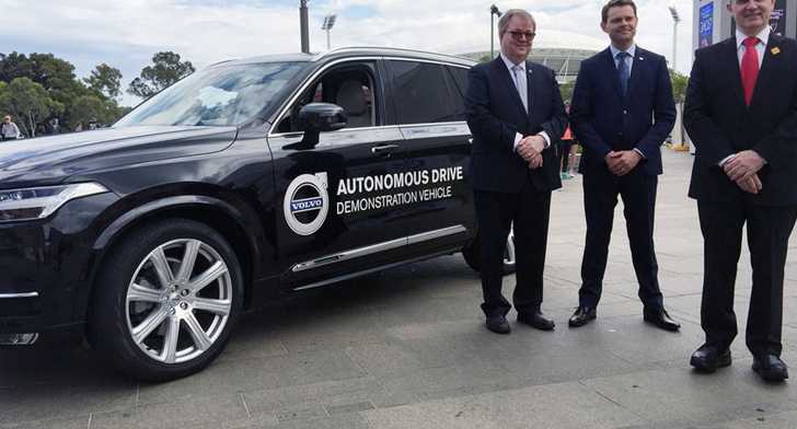 Volvo Frets Driverless Cars Will Be "Bullied"