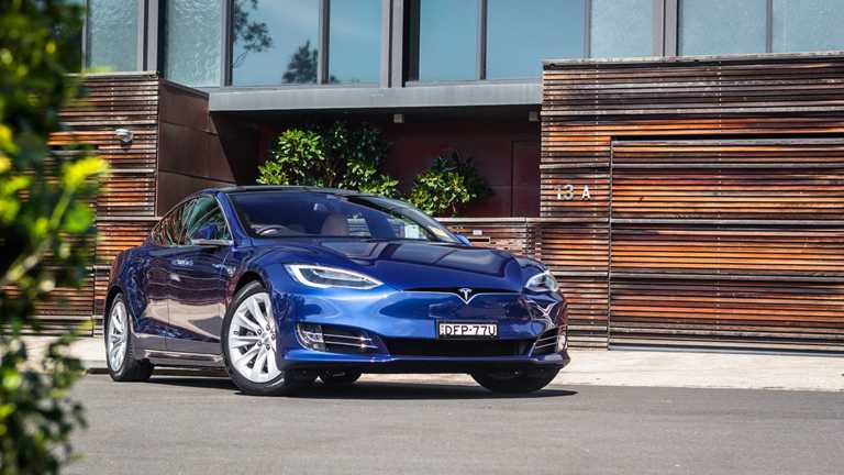 Tesla Model S Gets Glass Roof, P90D Axed