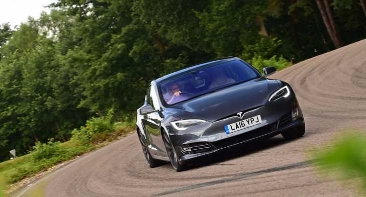 Tesla Model S Gets Glass Roof, P90D Axed