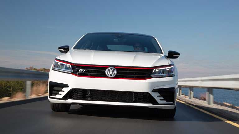 2016 Volkswagen Passat GT Concept - LA Auto Show