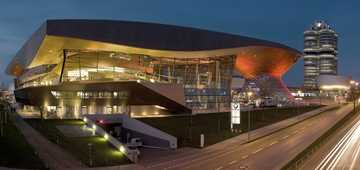 End Is Nigh For Traditional Showroom: BMW