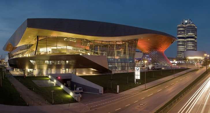 End Is Nigh For Traditional Showroom: BMW