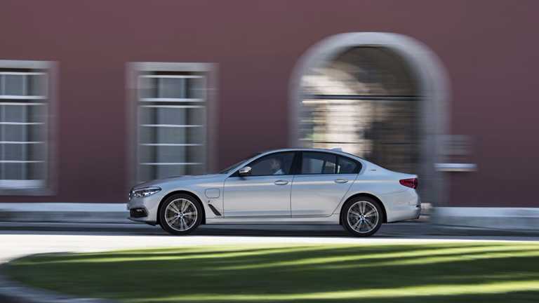 2017 BMW 530e iPerformance
