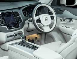 2016 Volvo XC90 - Review