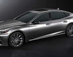 2017 Lexus LS500 Makes Detroit Debut