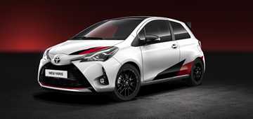 2017 Toyota Yaris Facelift Breaks Cover As Vitz Hatch
