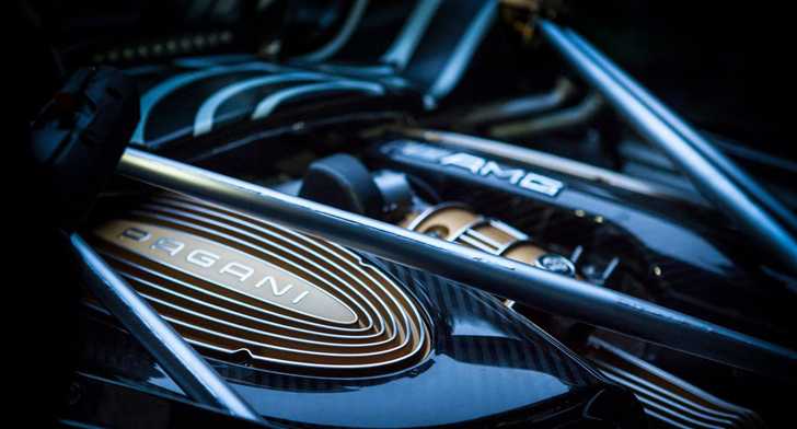 Pagani Teases Huayra Roadster, Again