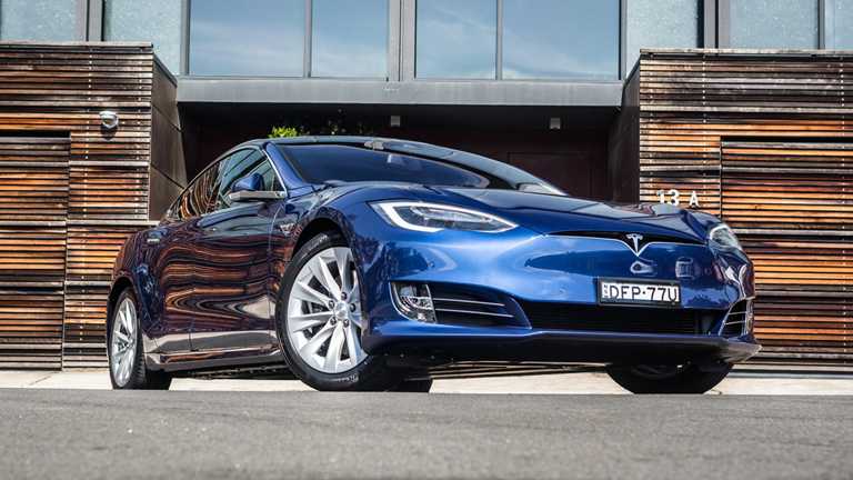 Tesla Model S P100D Ludicrous+ Embarrasses FF91