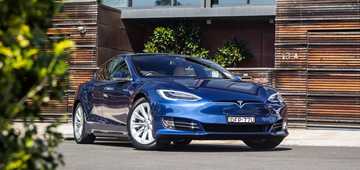 2017 Tesla Model S - Review