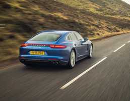 2017 Porsche Panamera