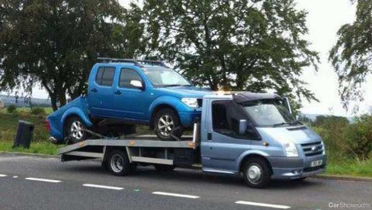 Nissan Navaras and Pathfinders Snapping In Half?