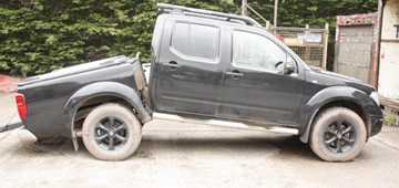 Nissan Navaras and Pathfinders Snapping In Half?