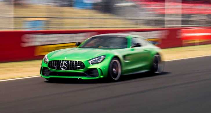 Mercedes-AMG GT R Blasts To New Mount Panorama Lap Record