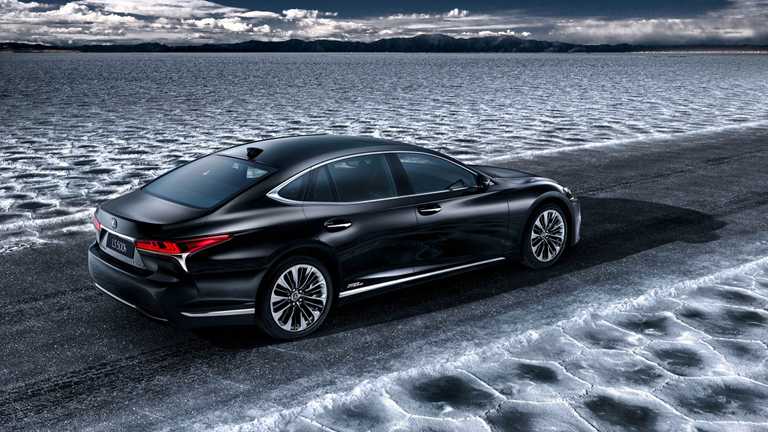 Geneva Debut For 2018 Lexus LS500h