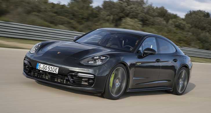 2017 Porsche Panamera Turbo S E-Hybrid